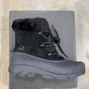 Sorel snow angel lace women boot